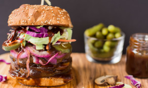 Lightlife BBQ Quinoa Burger-7
